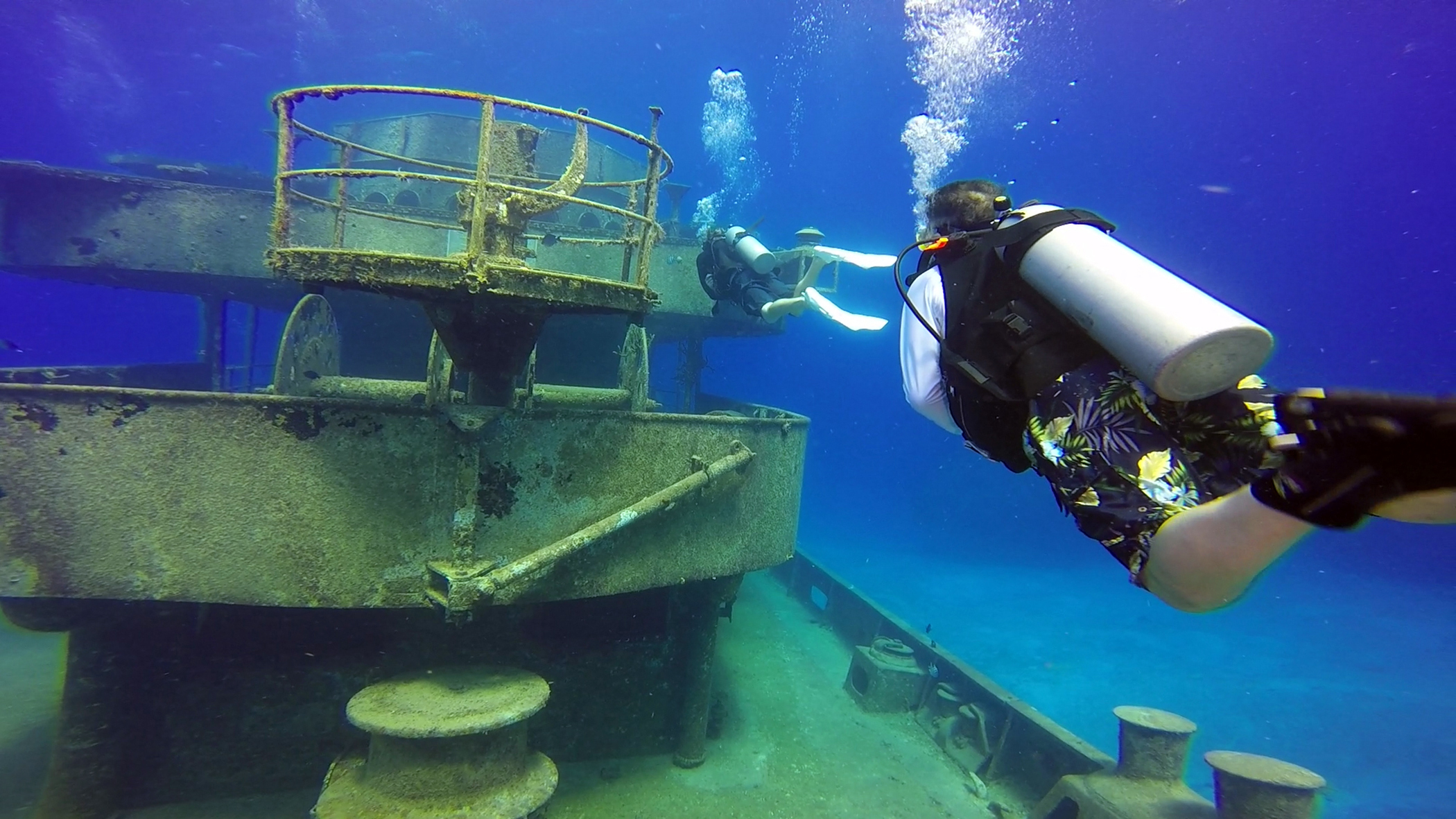 Divers on the Kittiwake